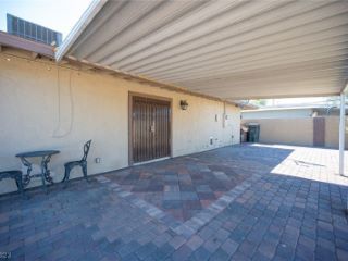 Foreclosed Home - 1300 SMOKE TREE AVE, 89108