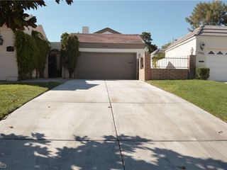 Foreclosed Home - 2909 BEL AIR DR, 89109
