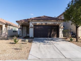 Foreclosed Home - 6022 Villa Lante Ave, 89113