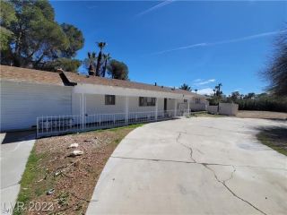 Foreclosed Home - 4560 RANCHO HILLS DR, 89119