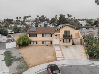 Foreclosed Home - 4137 OXNARD CIR, 89121