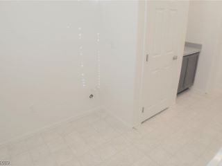 Foreclosed Home - 6111 CASTLE GARDENS AVE, 89130