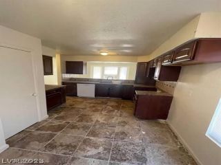 Foreclosed Home - 1745 STARRIDGE WAY, 89142