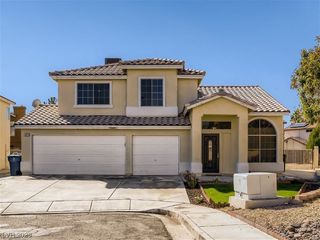 Foreclosed Home - 1671 APRICOT TREE CIR, 89142
