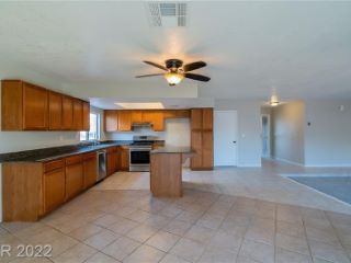 Foreclosed Home - 6130 MOUNTAIN PINE DR, 89156