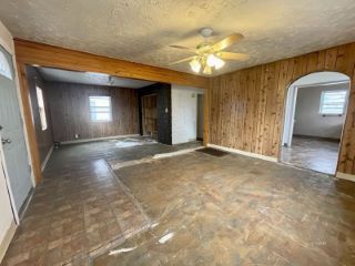 Foreclosed Home - List 100778915