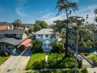 Foreclosed Home - 616 N MARIPOSA AVE, 90004