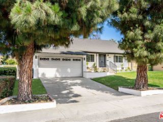 Foreclosed Home - 3816 S DUNSMUIR AVE, 90008