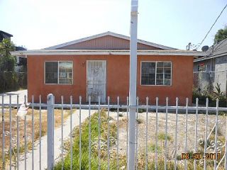Foreclosed Home - 916 E 40TH PL, 90011