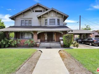 Foreclosed Home - 2320 W 25TH ST, 90018