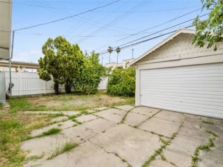 Foreclosed Home - 736 N EDGEMONT ST, 90029