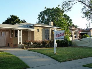 Foreclosed Home - 2922 W 75TH ST, 90043