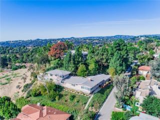 Foreclosed Home - 14342 MULHOLLAND DR, 90077
