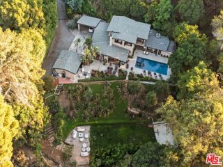 Foreclosed Home - 12733 MULHOLLAND DR, 90210