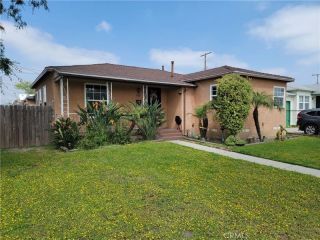 Foreclosed Home - 2101 N GRAPE AVE, 90222