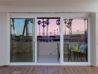 Foreclosed Home - 230 S CATALINA AVE APT 110, 90277