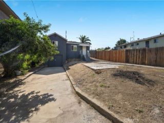 Foreclosed Home - 921 LAMOS ST, 90302