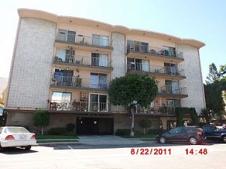 Foreclosed Home - LINCOLN PARK TOWERS, 90802