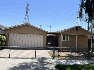 Foreclosed Home - 2440 W ARLINGTON ST, 90810