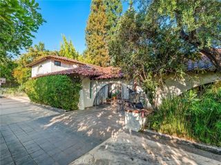 Foreclosed Home - 5326 ENCINO AVE, 91316