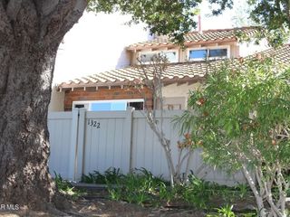 Foreclosed Home - 1322 RAMONA DR, 91320
