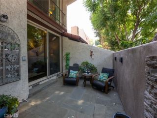 Foreclosed Home - 22255 ERWIN ST # 1/4, 91367