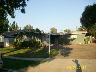 Foreclosed Home - 7042 PETIT AVE, 91406