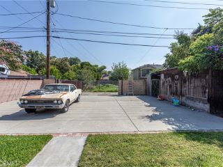 Foreclosed Home - 1422 N BRIGHTON ST, 91506