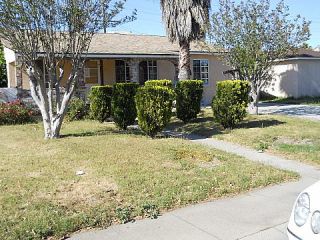 Foreclosed Home - 951 E ROSEWOOD CT, 91764