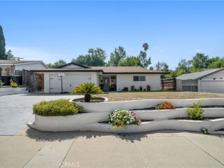 Foreclosed Home - 3112 E VALLEY VIEW AVE, 91792