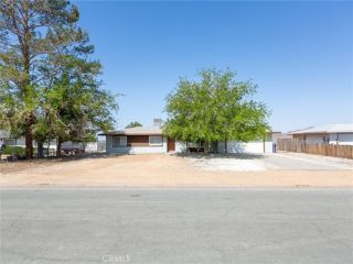 Foreclosed Home - 16034 PAWNEE RD, 92307