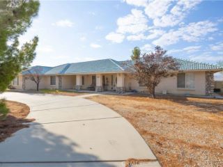 Foreclosed Home - 23825 CAHUILLA RD, 92307