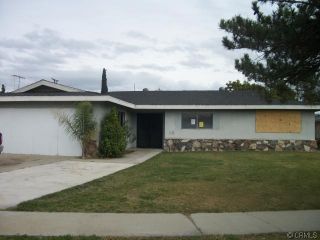 Foreclosed Home - 9743 TAMARIND AVE, 92316