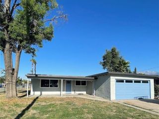 Foreclosed Home - 8322 OLEANDER AVE, 92335