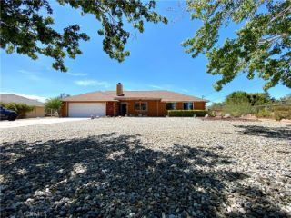 Foreclosed Home - 14711 RANCHERO RD, 92345