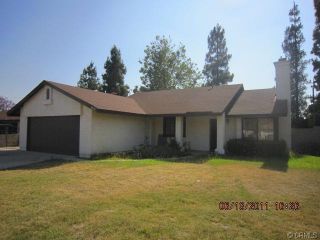 Foreclosed Home - 862 N QUINCE AVE, 92376