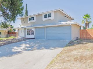 Foreclosed Home - 997 W FROMER ST, 92376