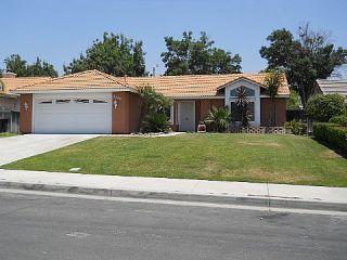 Foreclosed Home - 2580 PLAZA SERENA DR, 92377