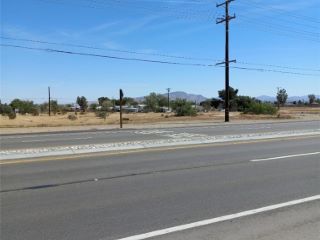 Foreclosed Home - 13476 PALMDALE RD, 92392