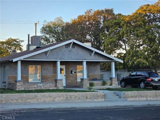Foreclosed Home - 15534 6TH ST, 92395
