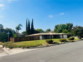 Foreclosed Home - 12434 WINDSOR DR, 92399