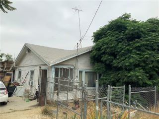 Foreclosed Home - 577 W LA CADENA DR, 92501