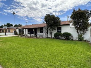 Foreclosed Home - 8668 HOFFMAN AVE, 92504