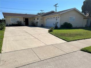 Foreclosed Home - 6882 BREELAND DR, 92647