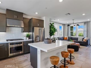 Foreclosed Home - List 101358400