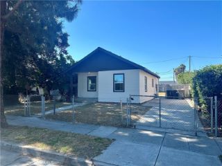 Foreclosed Home - 905 E PINE ST, 92701