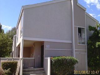 Foreclosed Home - 2750 W SEGERSTROM AVE UNIT C, 92704