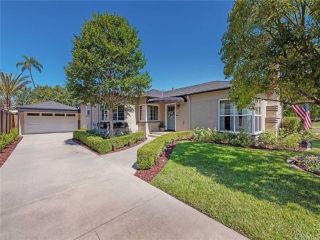 Foreclosed Home - 2310 N HELIOTROPE DR, 92706