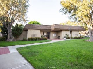 Foreclosed Home - 18202 MESA VERDE CT, 92708