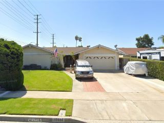 Foreclosed Home - 10484 THRUSH AVE, 92708
